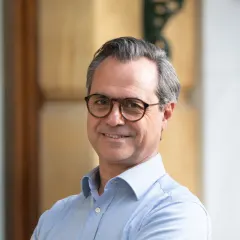 Nikos Antoniou, Managing Partner, Apeiron